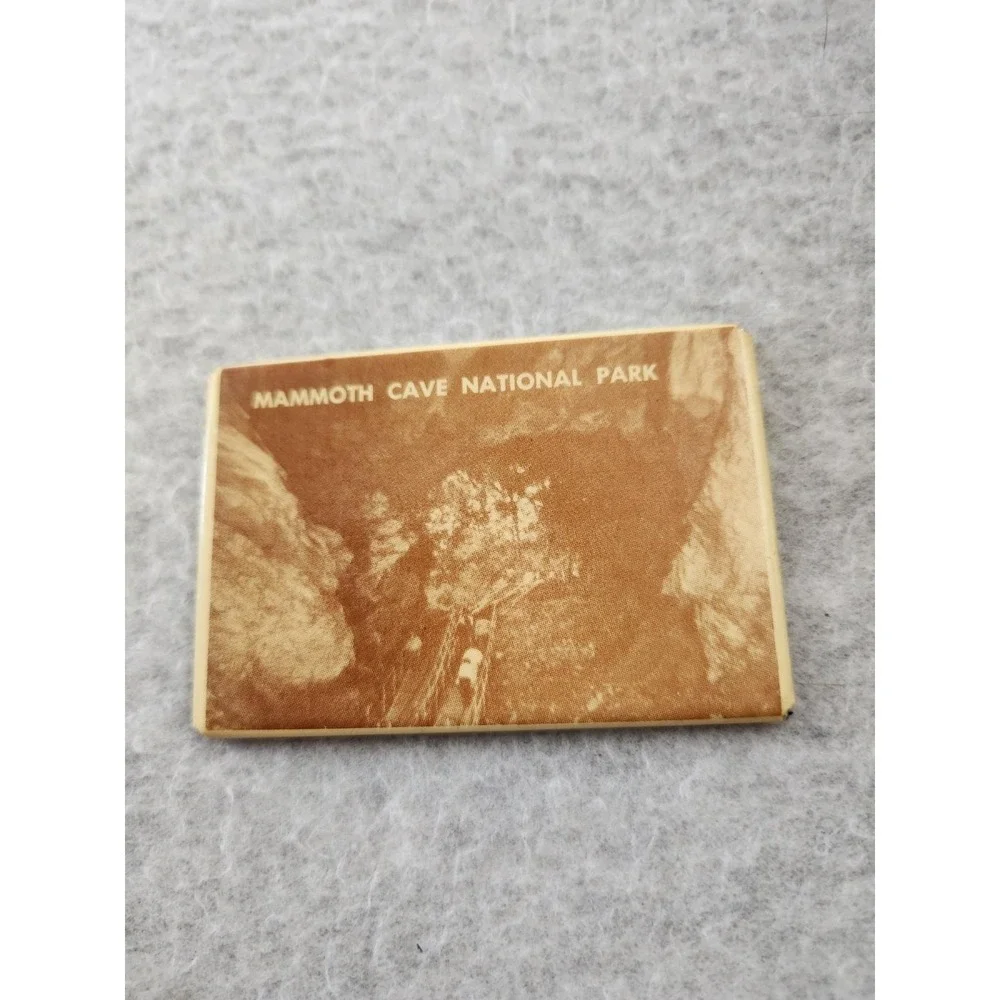 Vintage Mammoth Cave National Park Souvenir Safety Survival Mirror Signal Hiking